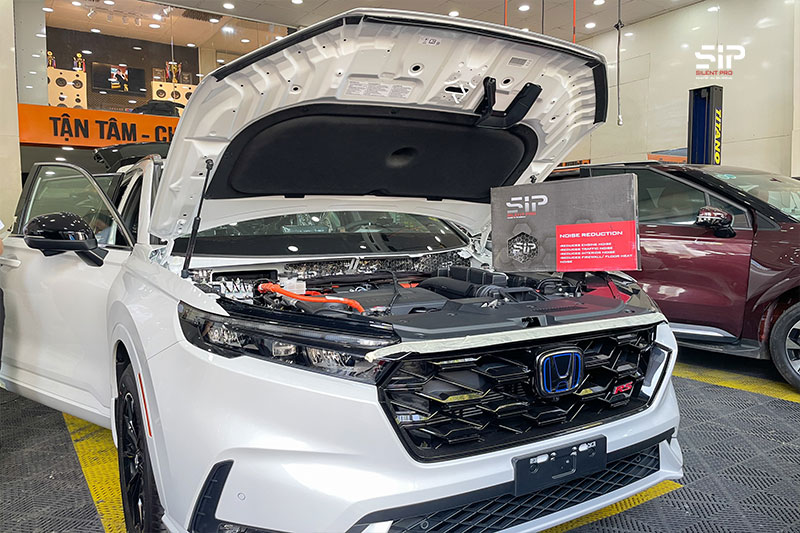 Thi công vật liệu cách âm SIP xe hơi