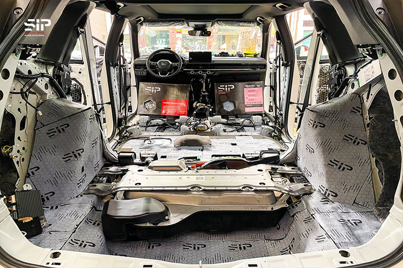 Vật liệu cách âm, tiêu âm có độ bám dính tốt