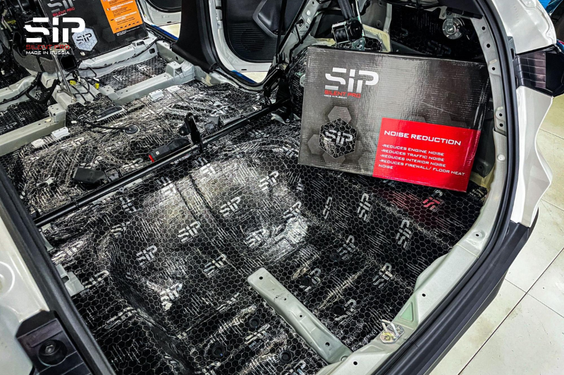 Dán cách âm giúp tăng tuổi thọ cho xế yêu