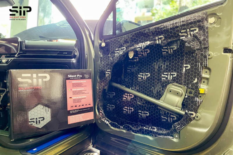 Hoàn thiện lớp vật liệu cách âm SIP cho cửa xe ô tô