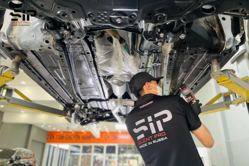 Sơn xịt phủ gầm SIP cách âm gầm xe ô tô