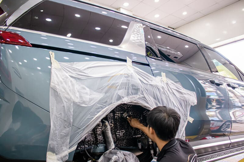 Dán cách âm hốc bánh xe ô tô