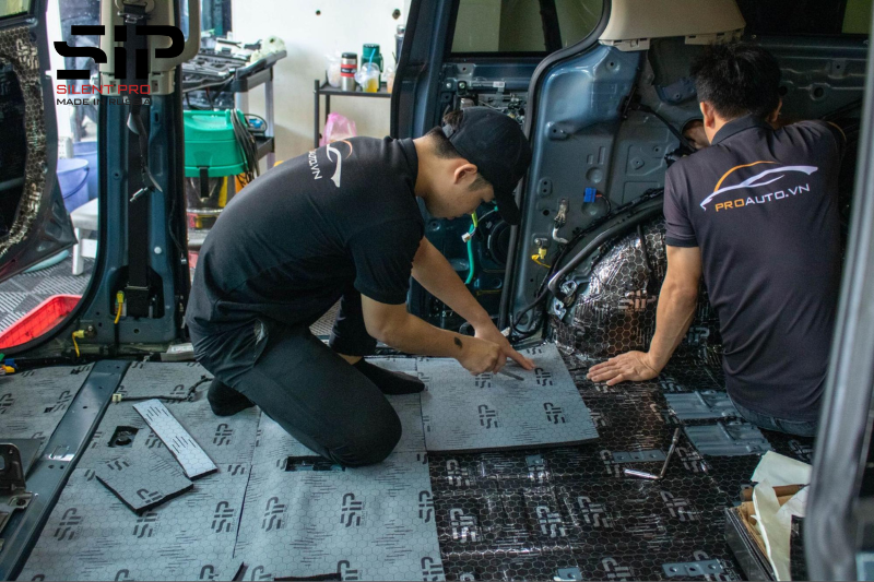 Dán tiêu âm SIP cho xe hơi