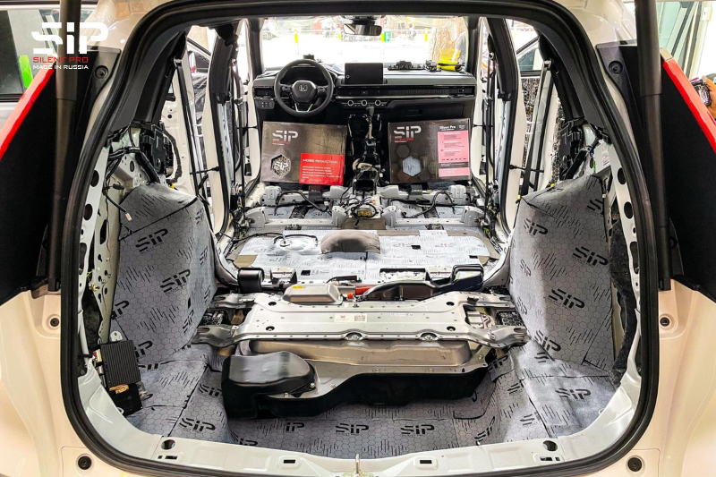 Thi công dán cách âm SIP xe ô tô tại Đồng Nai