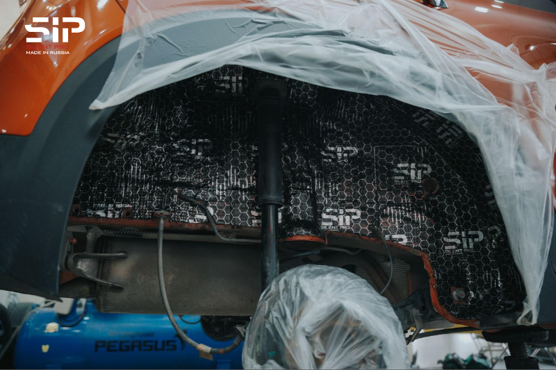 Dán cách âm SIP tại vị trí 4 hốc bánh xe hơi