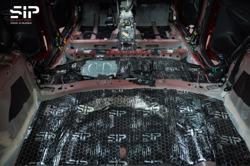 Dán cách âm SIP tại vị trí sàn xe ô tô