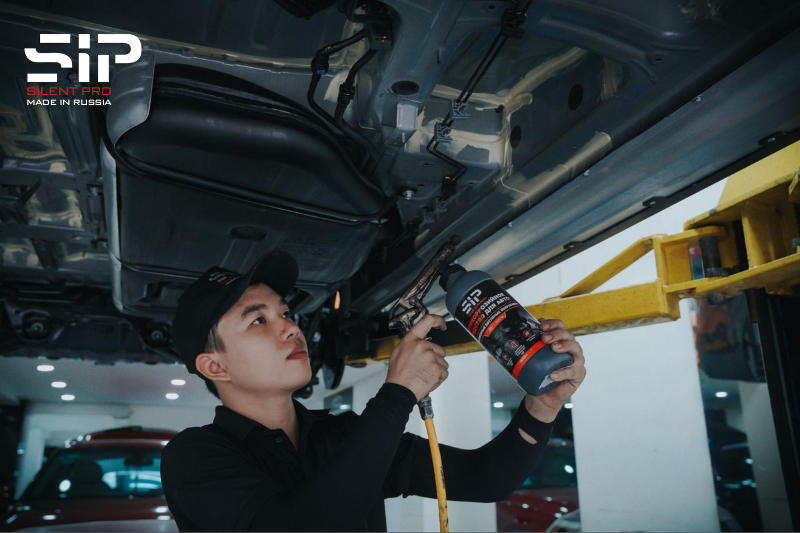 Xịt phủ gầm SIP giúp bảo vệ gầm xe không bị gỉ sét