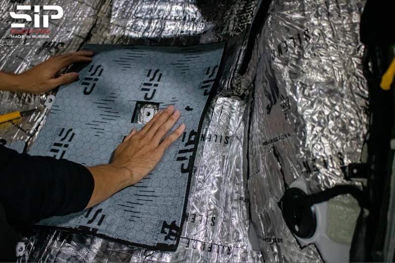 Dán vật liệu tiêu âm Silent Pro F6 giúp hấp thụ và triệt tiêu tiếng ồn 