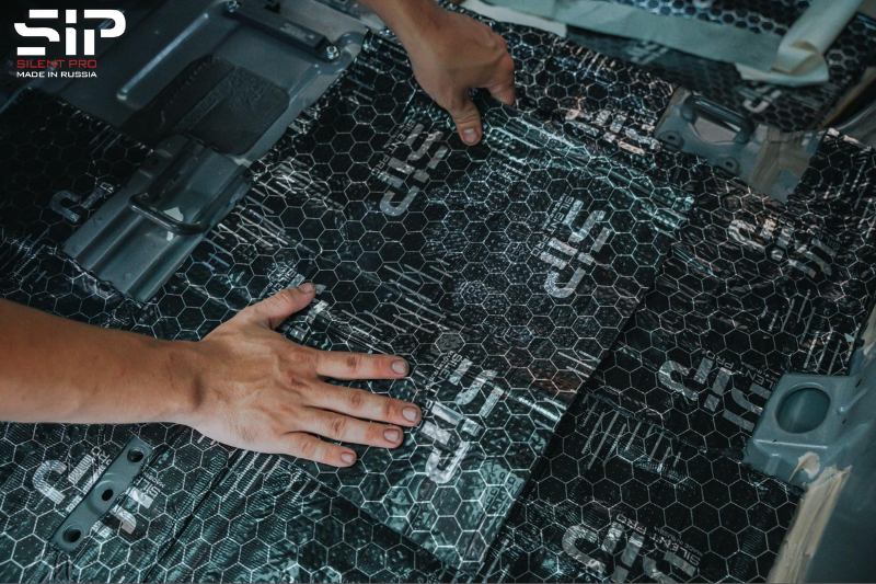 Cách âm xe ô tô là gì? 