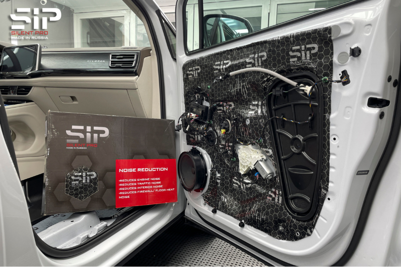 Dán cách âm SIP tại vị trí cửa xe hơi