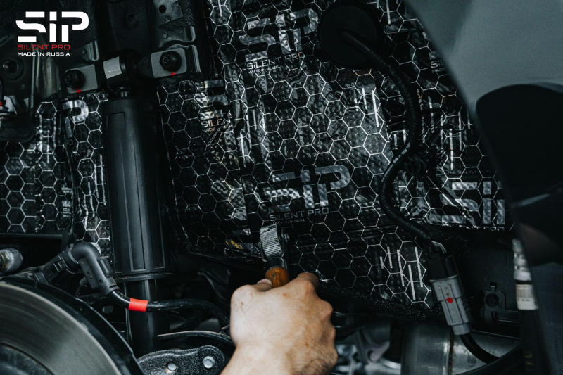 Tại sao nên dán cách âm SIP xe ô tô tại Long An?