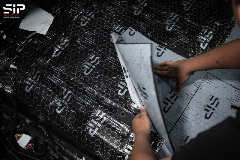 Dán cách âm SIP vị trí sàn xe - Cách âm SIP xe ô tô tại Đắk Lắk