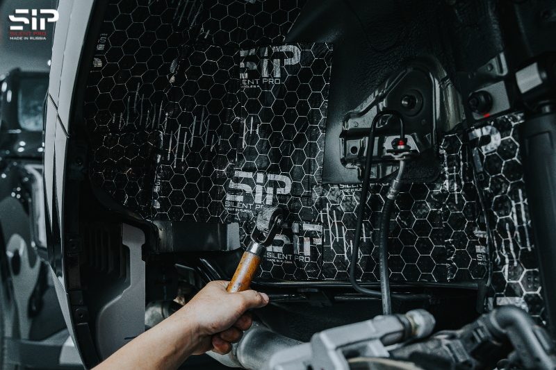 Cách âm SIP xe ô tô tại Vĩnh Long vị trí 4 hốc bánh xe ô tô