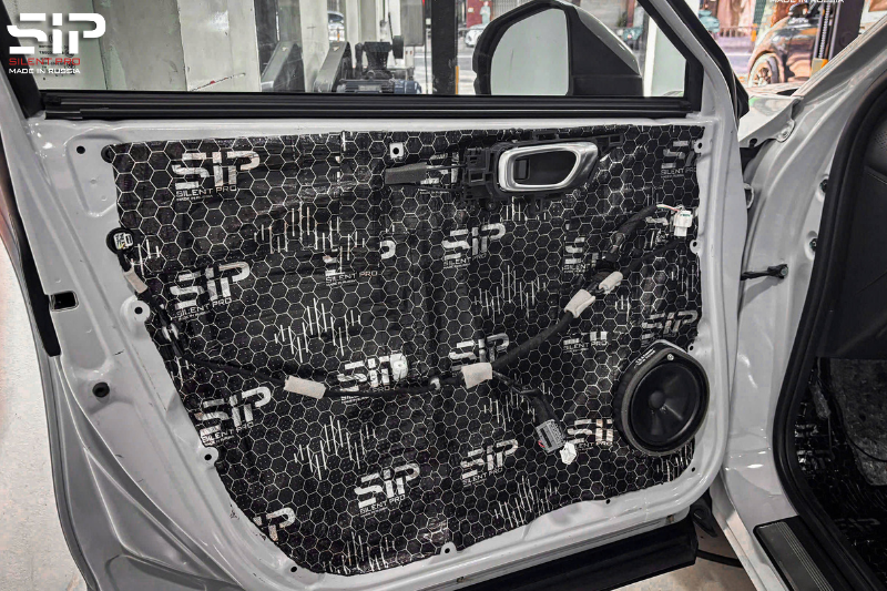 Chủ xe chọn vị trí cửa nhằm giảm ồn - Cách âm SIP xe ô tô tại Phú Yên