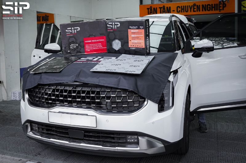 Chủ xe Kia Carnival cách âm SIP xe ô tô tại Quảng Nam