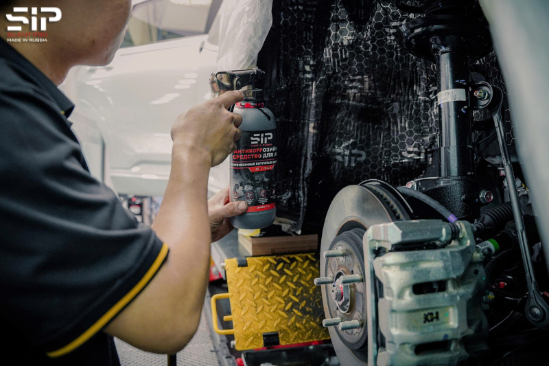 Quá trình phủ hốc bánh và cách âm SIP xe ô tô tại Khánh Thuận